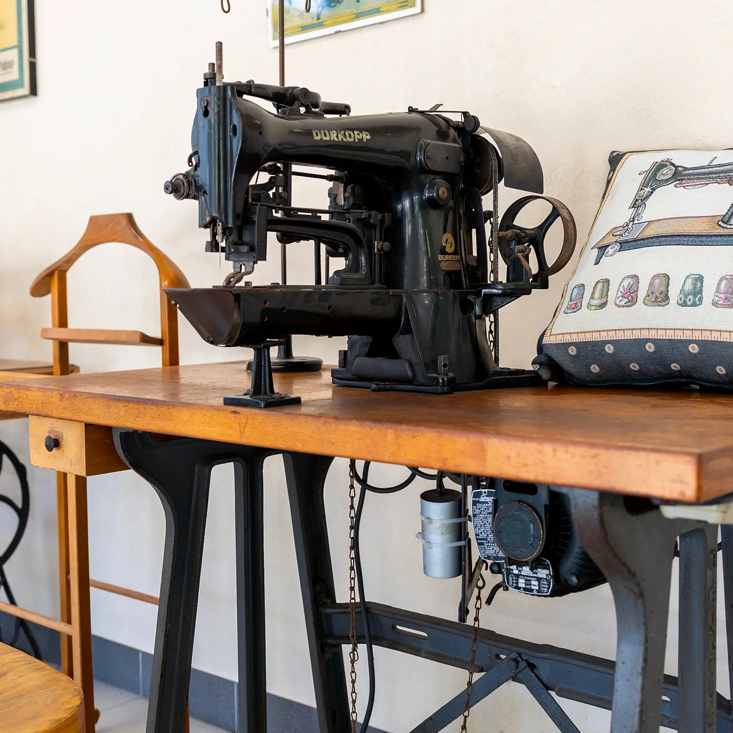 Foto storica: nuova sede o documento societario